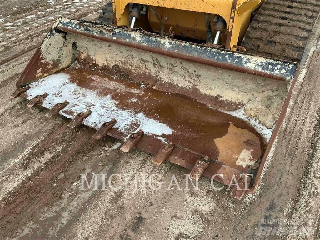 CAT 299D3 Šmykom riadené nakladače