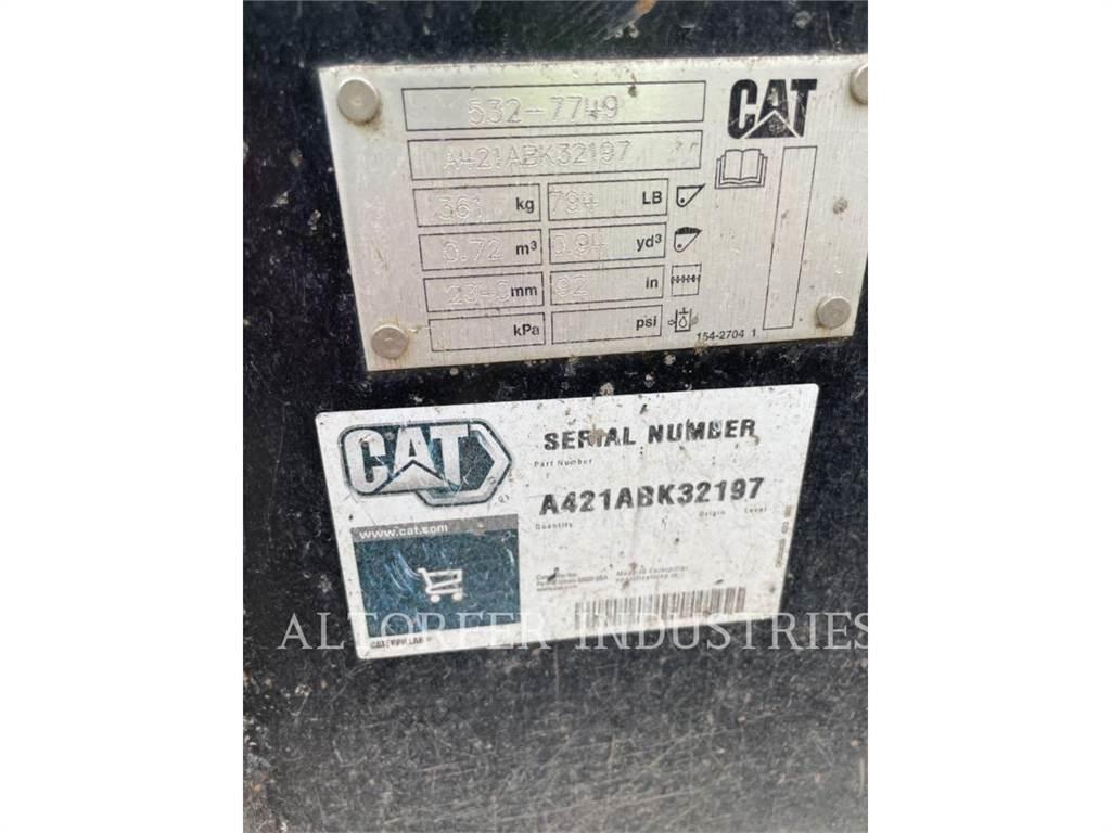 CAT 299D3 Šmykom riadené nakladače
