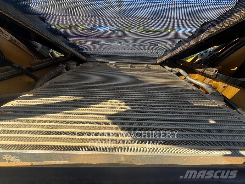 CAT 299D3 Šmykom riadené nakladače