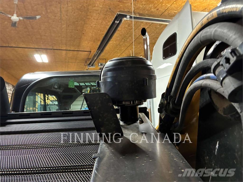 CAT 299D3 Pásové nakladače