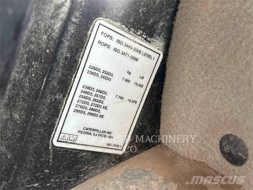 CAT 299D3 Pásové nakladače