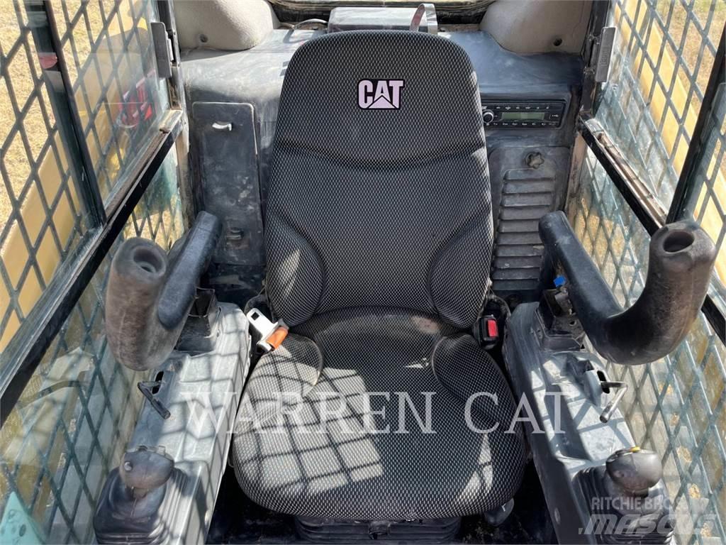 CAT 299D3 C3H2 Pásové nakladače