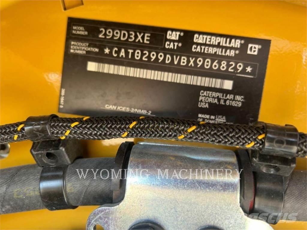 CAT 299D3 XE Šmykom riadené nakladače
