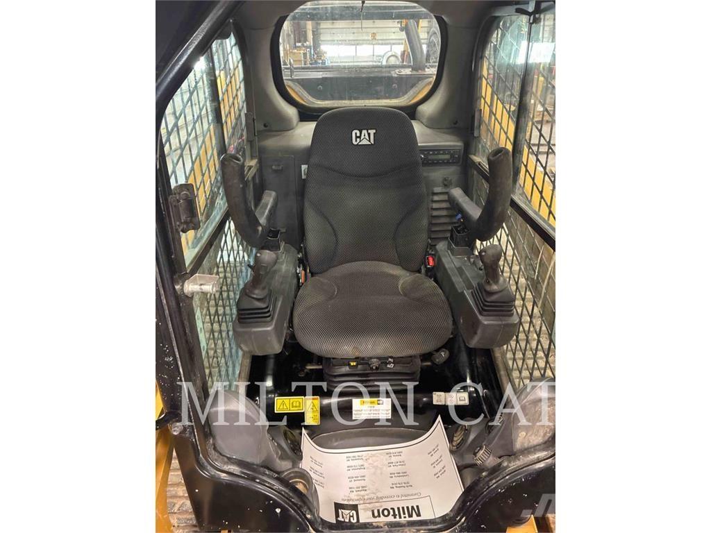 CAT 299D3 XHP Šmykom riadené nakladače