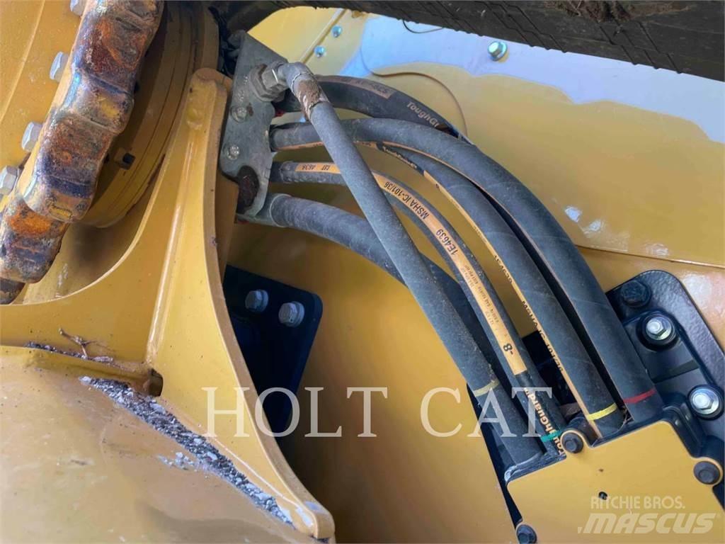 CAT 299D3 XPS Pásové nakladače