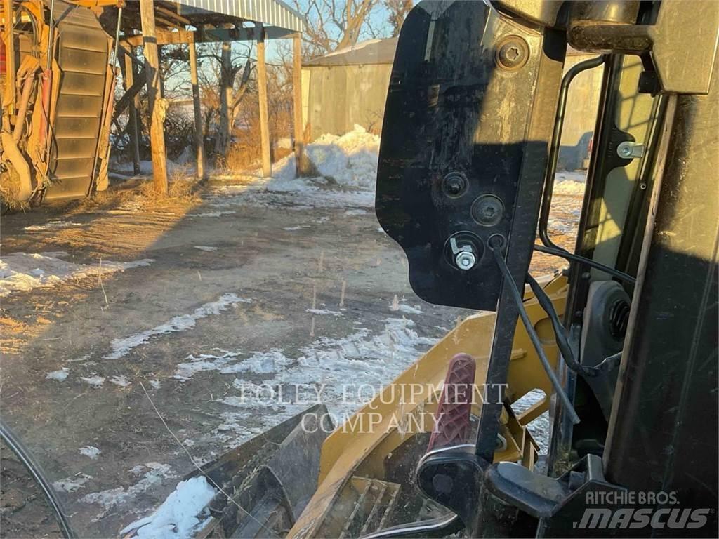 CAT 299D3XPS Pásové nakladače