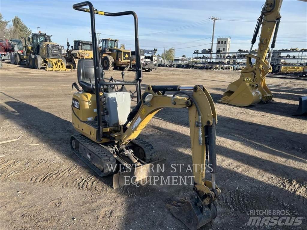 CAT 300.9D Pásové rýpadlá