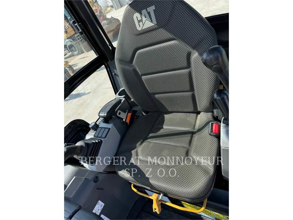 CAT 301.6 Pásové rýpadlá
