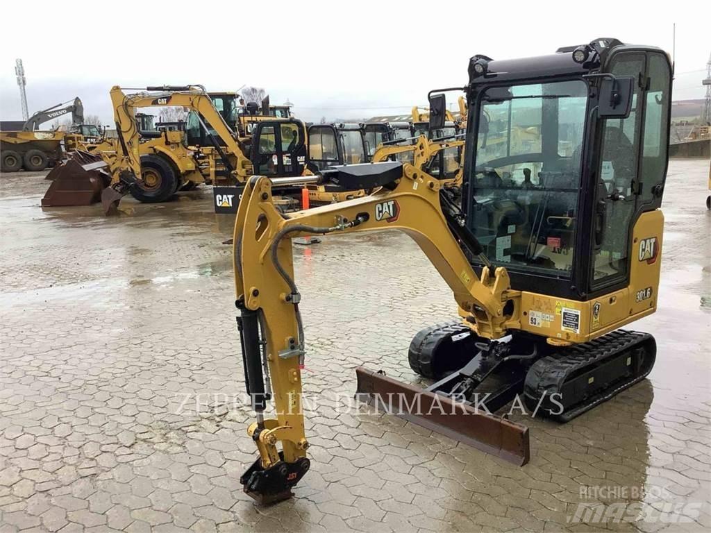 CAT 301.6 Pásové rýpadlá