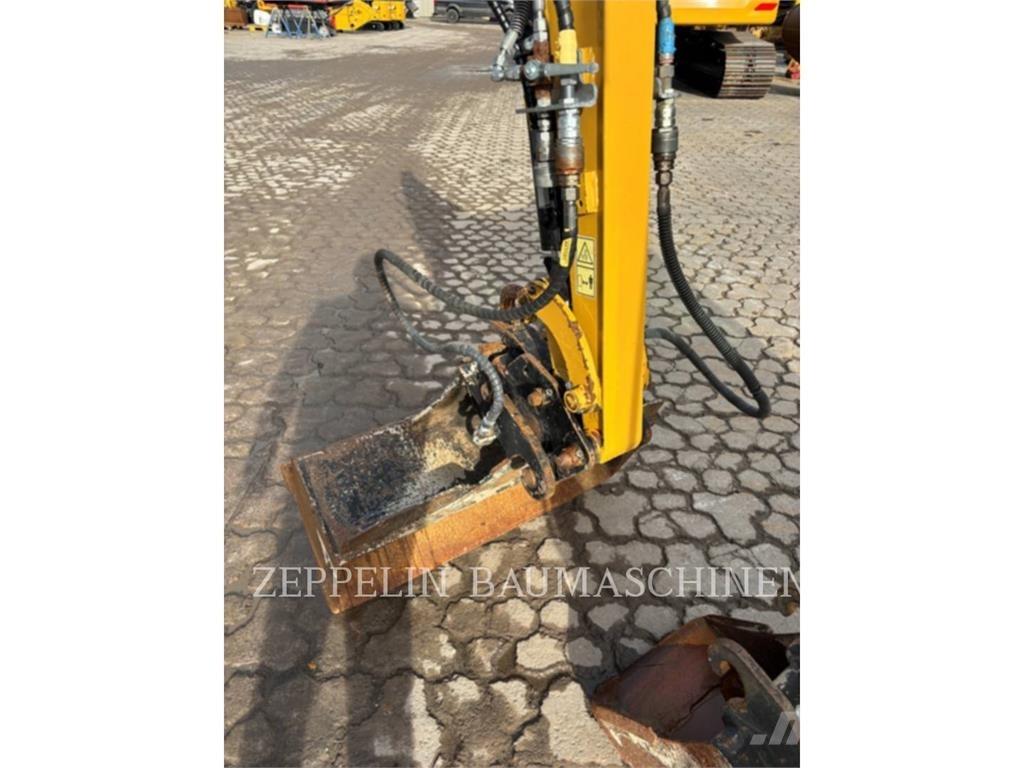 CAT 301.6-05A Pásové rýpadlá