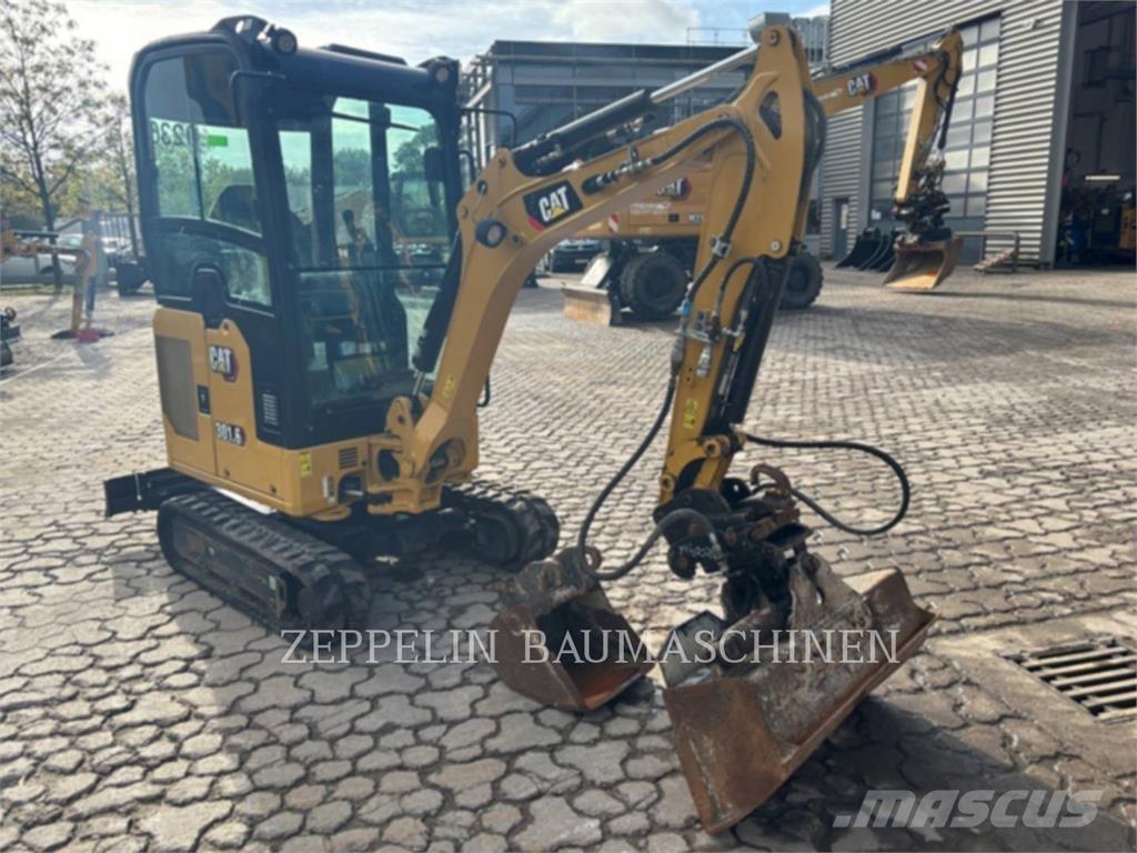 CAT 301.6-05A Pásové rýpadlá