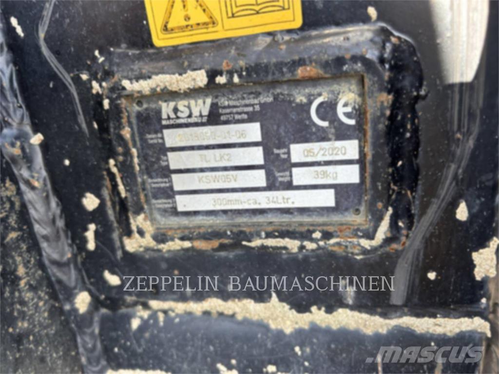 CAT 301.6-05A Pásové rýpadlá