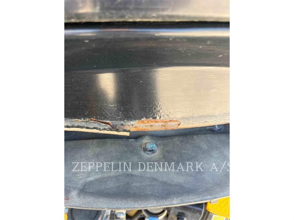 CAT 301.605 Pásové rýpadlá