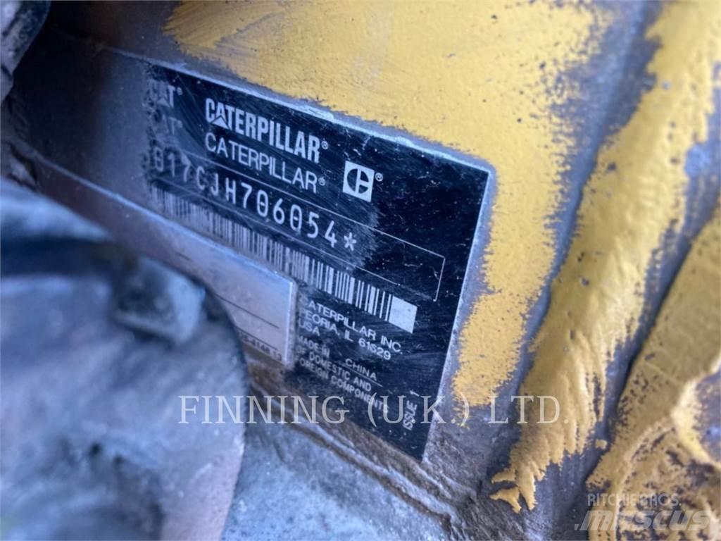 CAT 301.7 Pásové rýpadlá