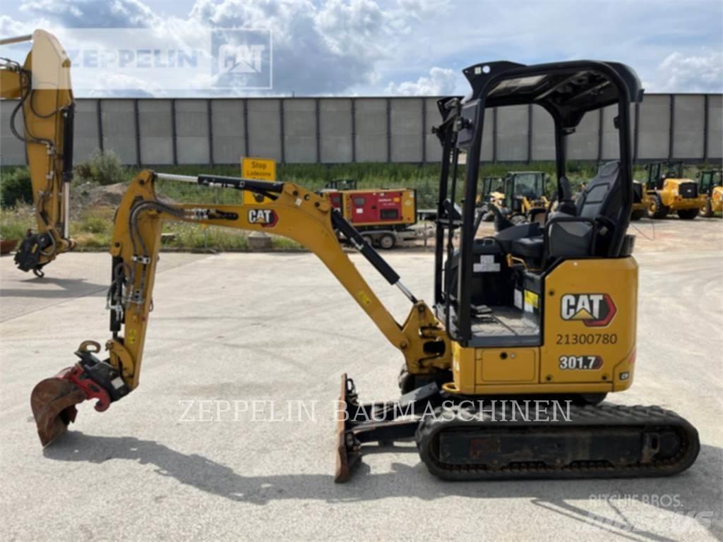 CAT 301.7-05A Pásové rýpadlá
