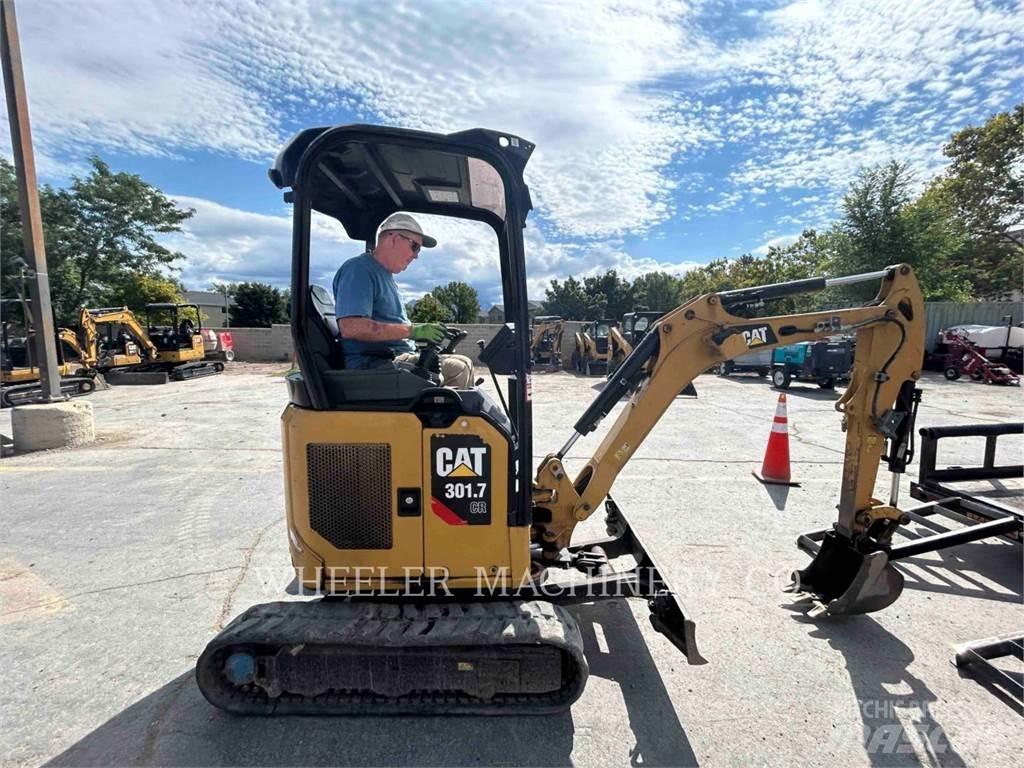 CAT 301.7 C1 Pásové rýpadlá