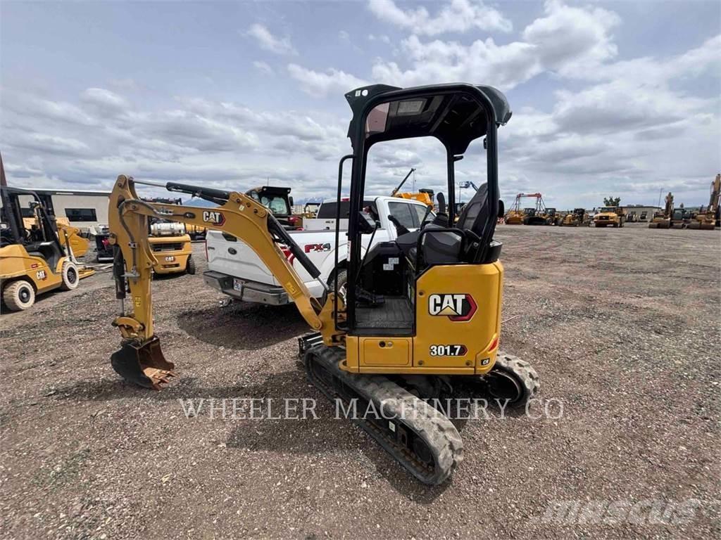 CAT 301.7 C1 Pásové rýpadlá