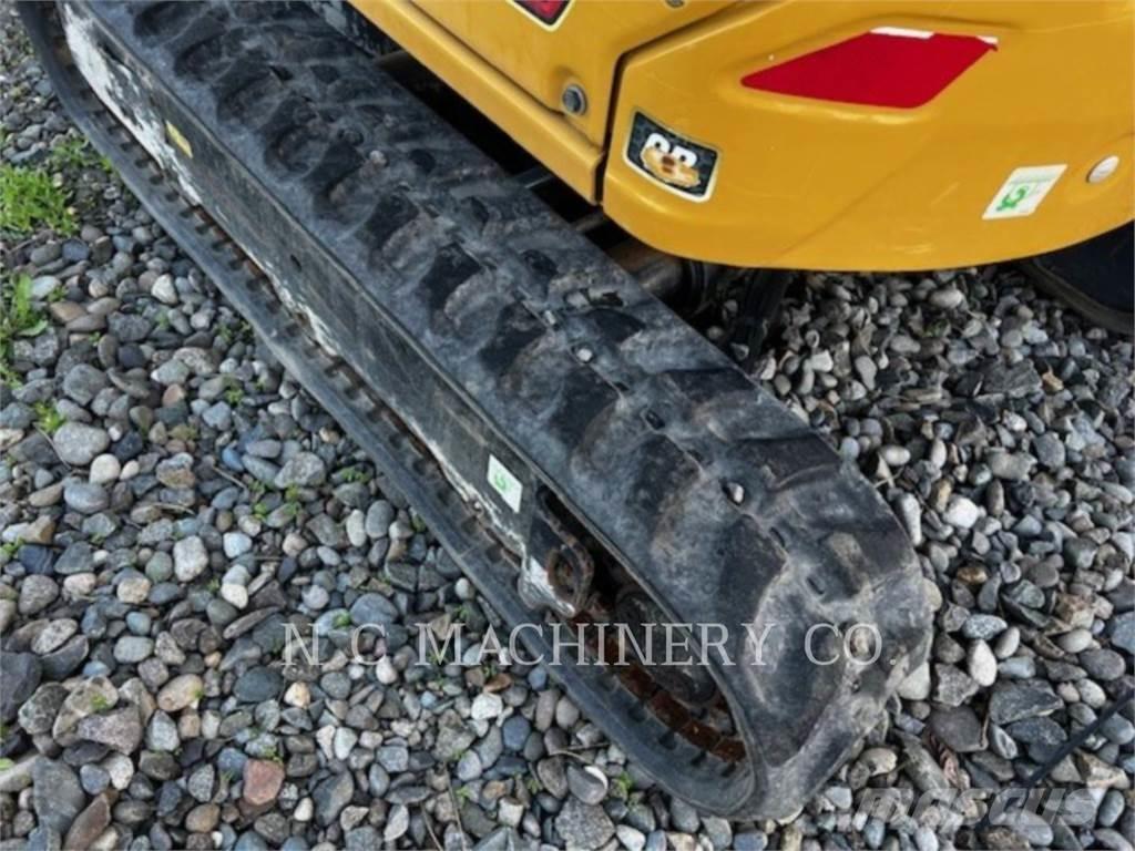 CAT 301.7 CRCN Pásové rýpadlá