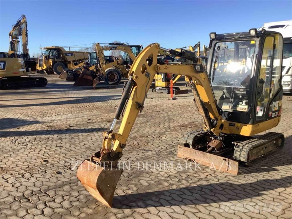 CAT 301.7D Pásové rýpadlá
