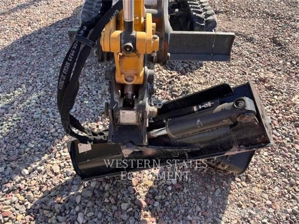 CAT 301.8 Pásové rýpadlá