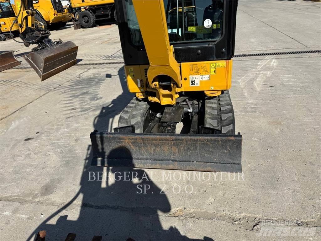 CAT 301.8 Pásové rýpadlá
