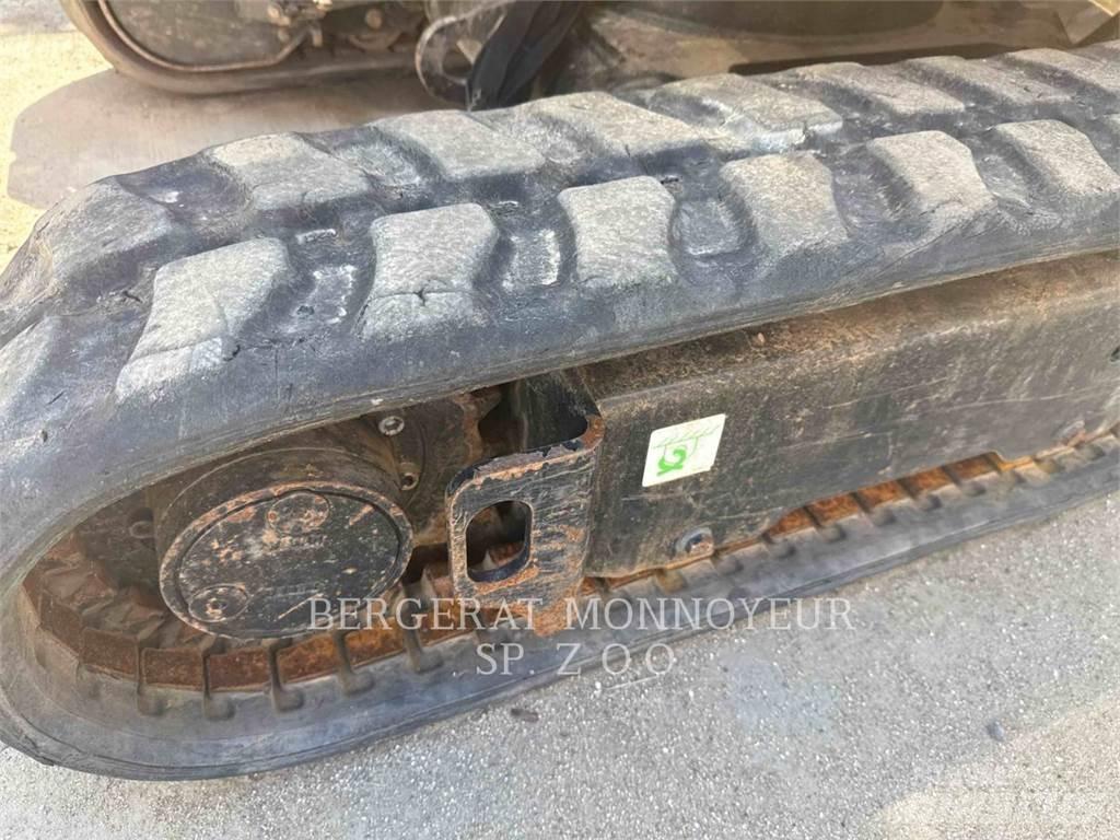CAT 301.8 Pásové rýpadlá