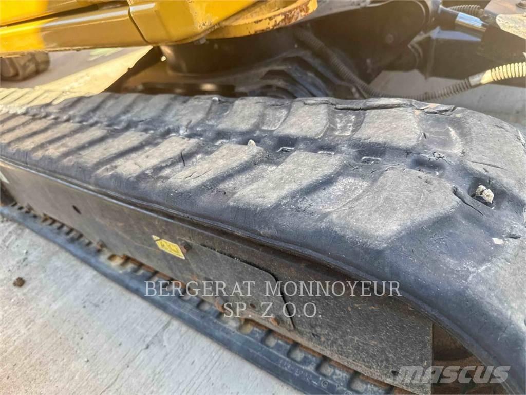 CAT 301.8 Pásové rýpadlá