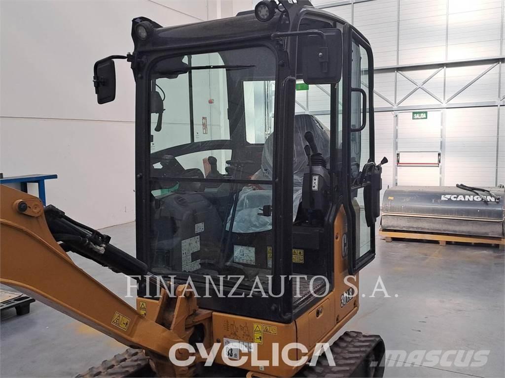 CAT 301.8 Pásové rýpadlá