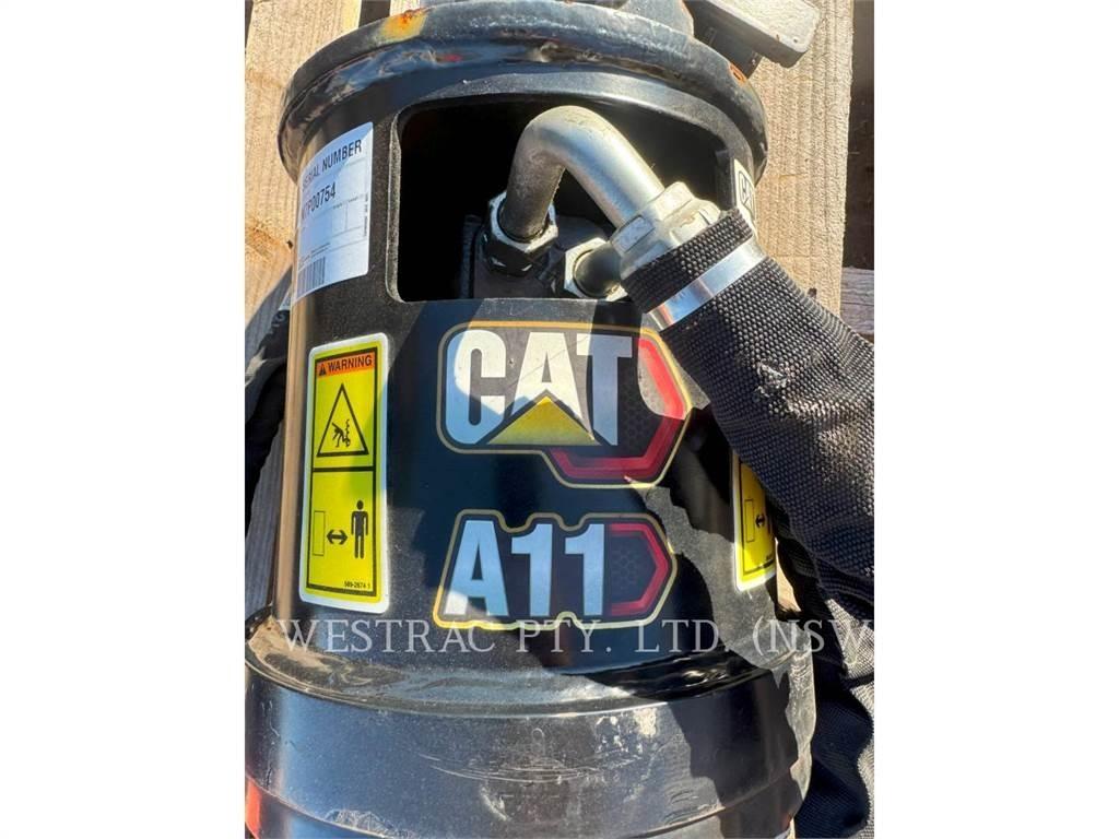 CAT 301.8-05 Pásové rýpadlá