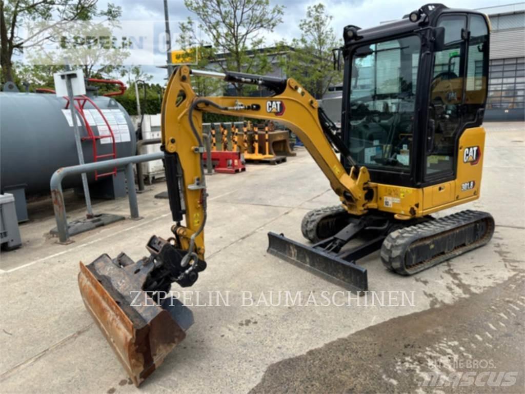 CAT 301.8-05A Pásové rýpadlá