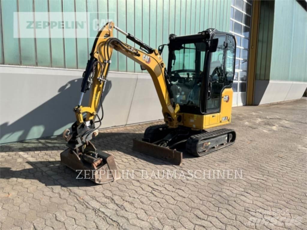 CAT 301.8-05A Pásové rýpadlá