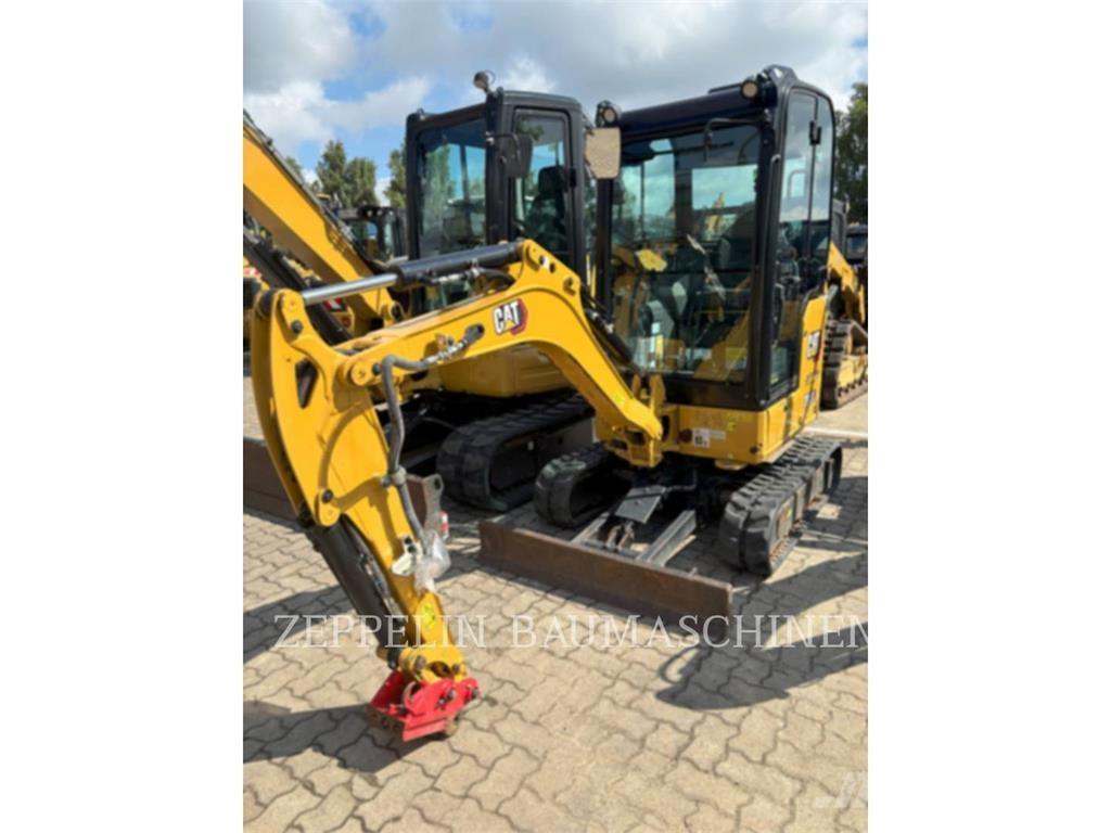 CAT 301.8-05A Pásové rýpadlá