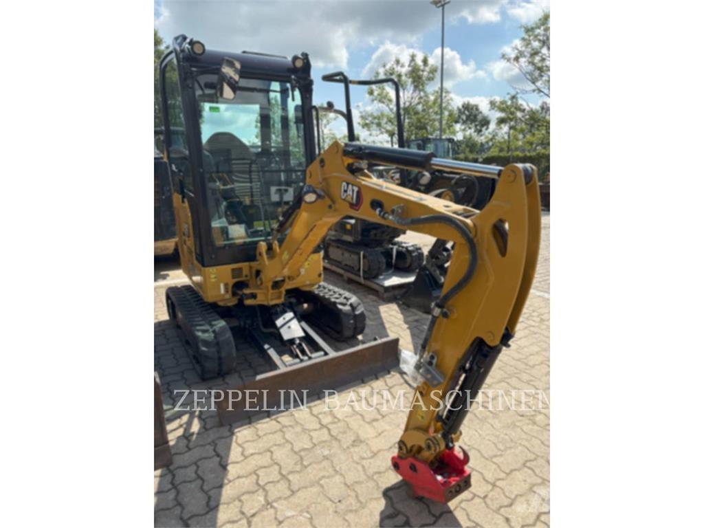 CAT 301.8-05A Pásové rýpadlá