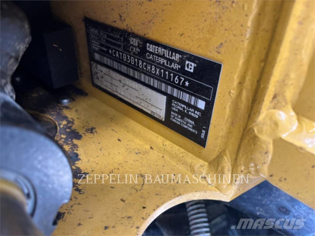 CAT 301.8-05A Pásové rýpadlá