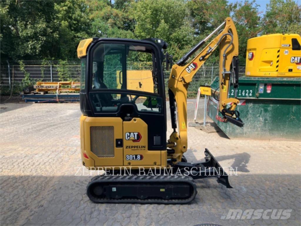 CAT 301.8-05A Pásové rýpadlá