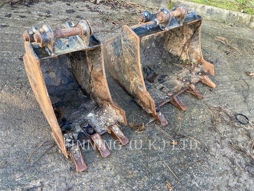 CAT 301.8-05A Pásové rýpadlá