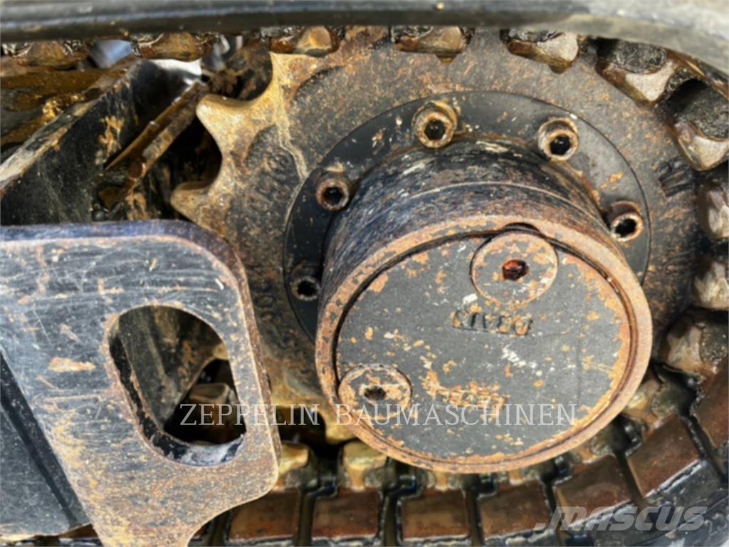 CAT 301.8-05A Pásové rýpadlá