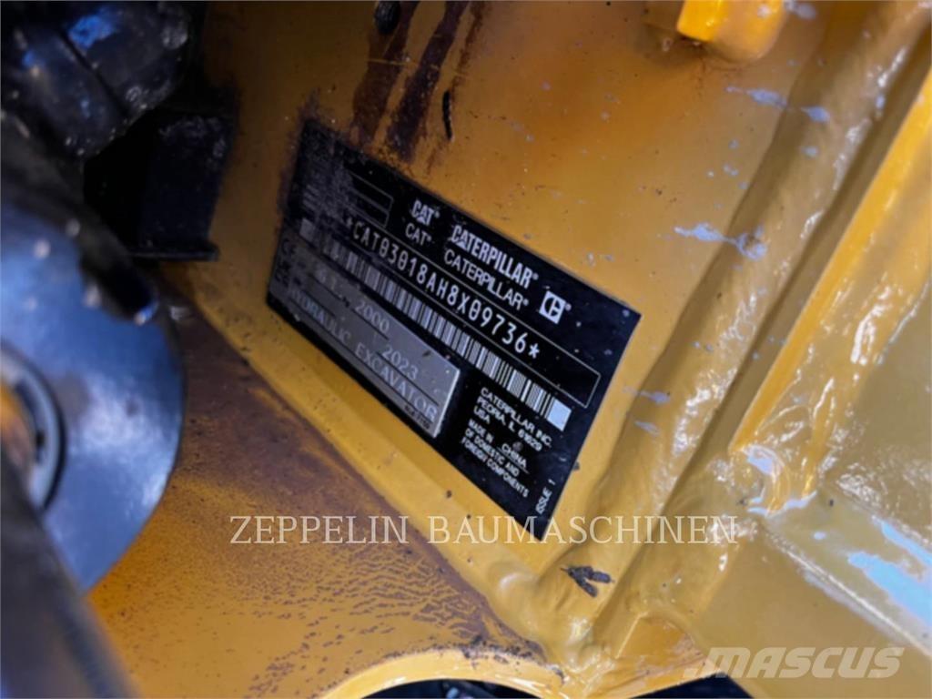 CAT 301.8-05A Pásové rýpadlá