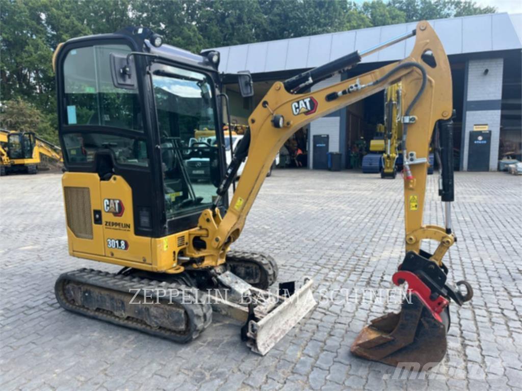 CAT 301.8-05A Pásové rýpadlá