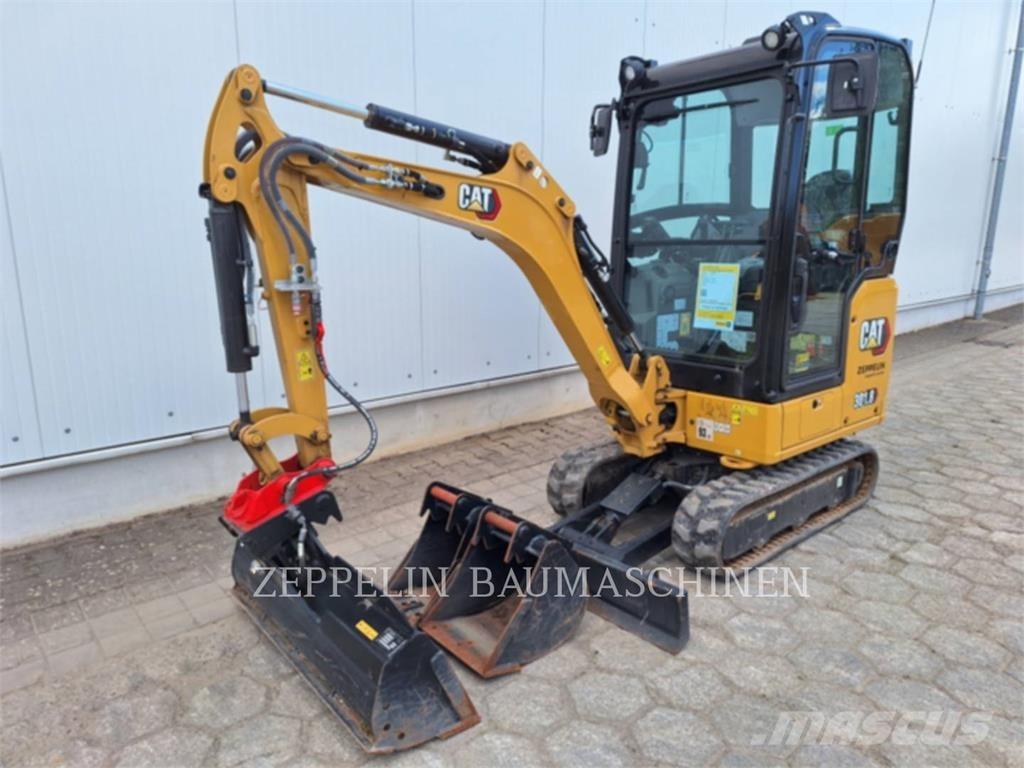 CAT 301.8-05A Pásové rýpadlá