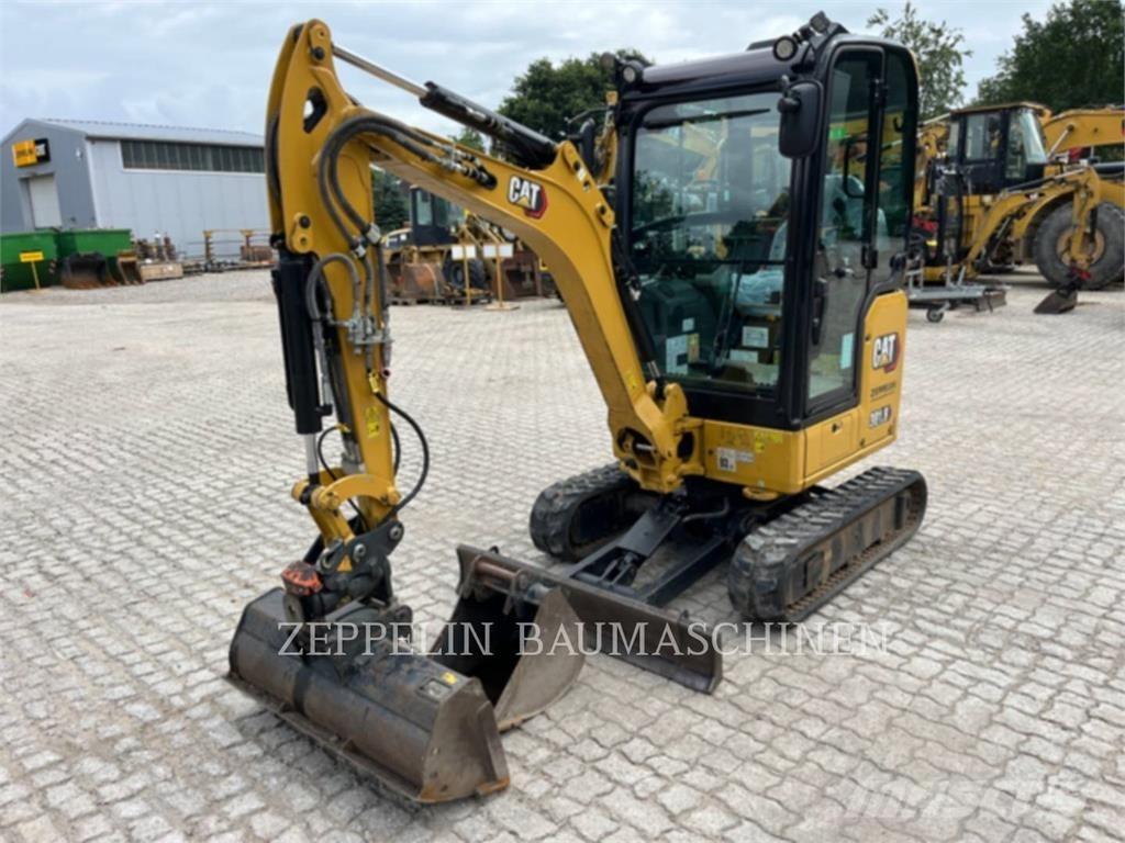 CAT 301.8-05A Pásové rýpadlá