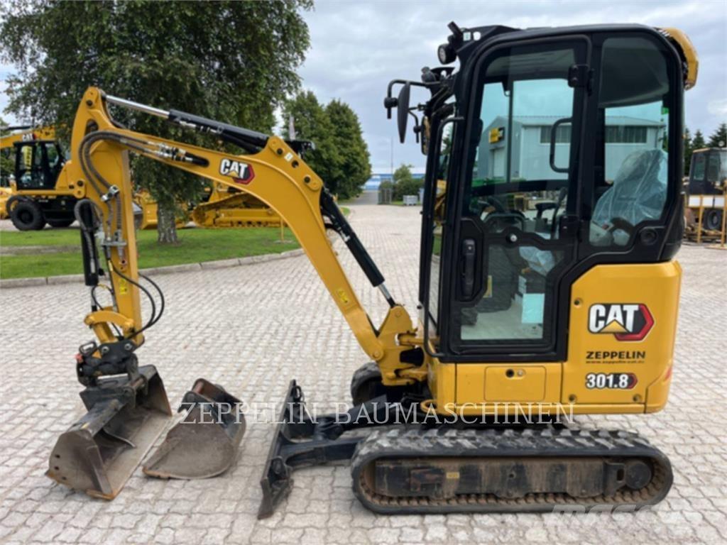CAT 301.8-05A Pásové rýpadlá