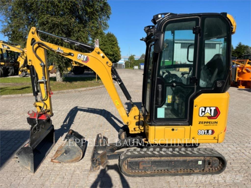 CAT 301.8-05A Pásové rýpadlá