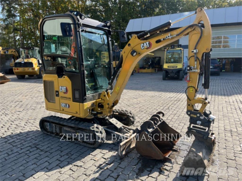 CAT 301.8-05A Pásové rýpadlá