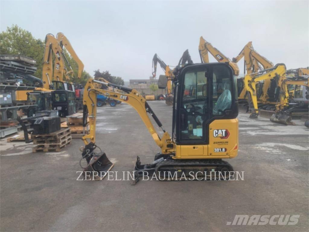 CAT 301.8-05A Pásové rýpadlá