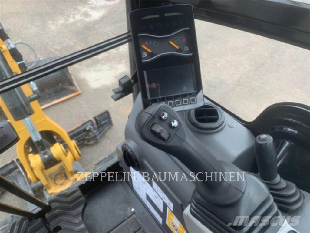 CAT 301.8-05A Pásové rýpadlá