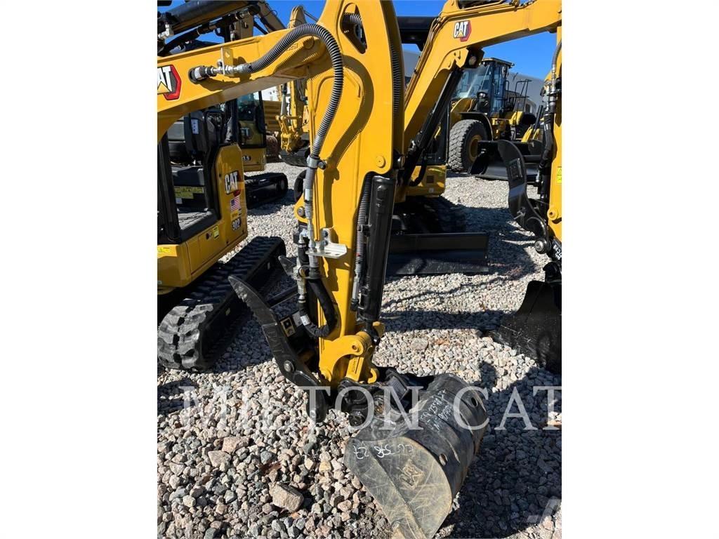 CAT 302 Pásové rýpadlá