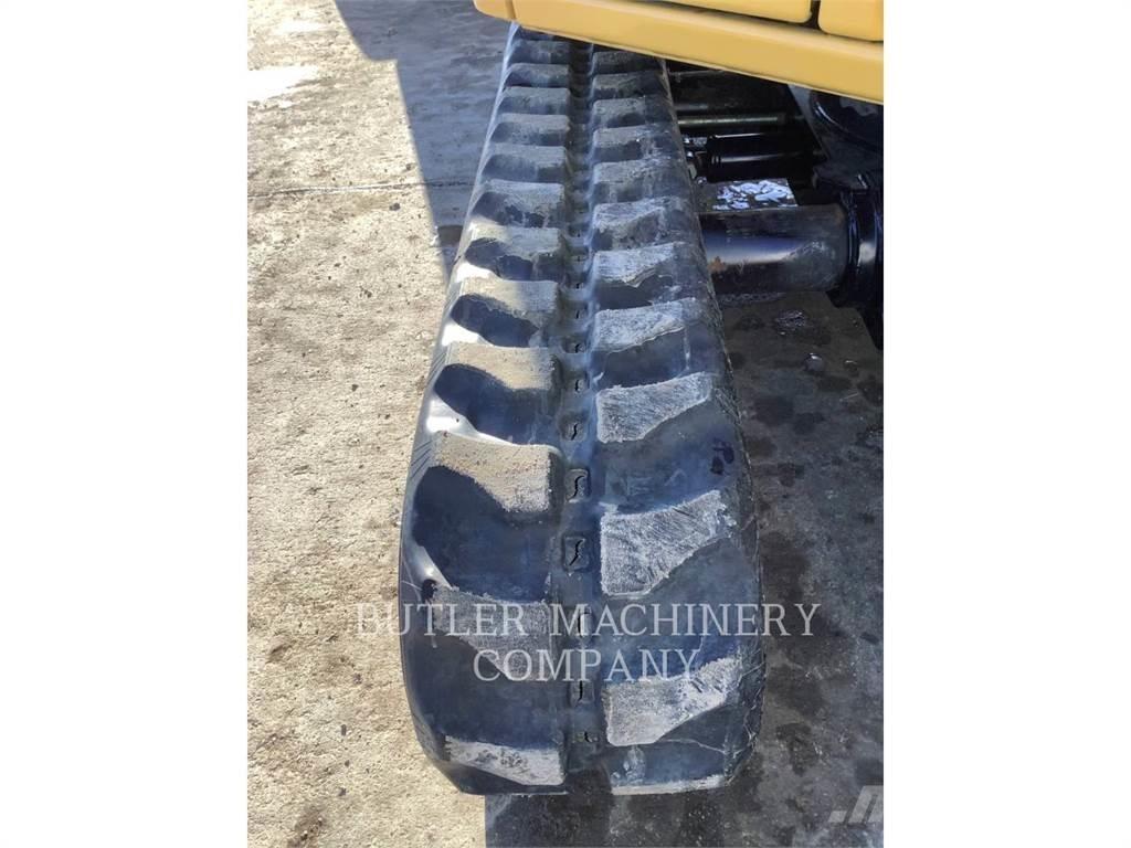 CAT 302-05A CR Pásové rýpadlá