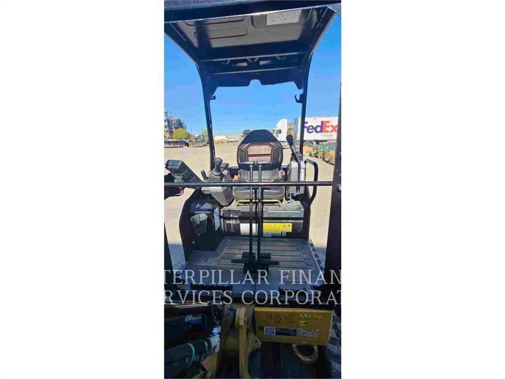 CAT 302 05A CR Pásové rýpadlá