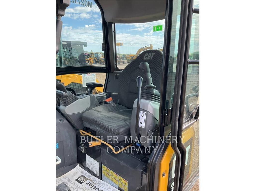 CAT 302-05A CR Pásové rýpadlá